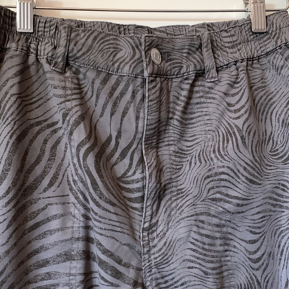 Zebra pattern cargo pants - Picture 2 of 9